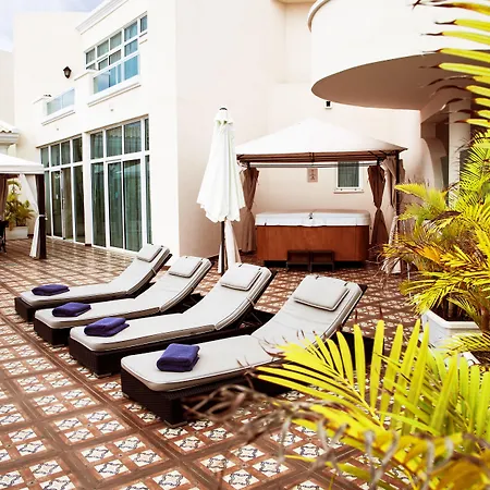 Flamingo Boutique Hotel 4*