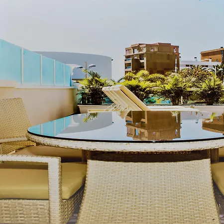 Flamingo Boutique Готель Адехе