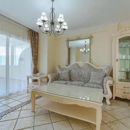 Flamingo Boutique 4*