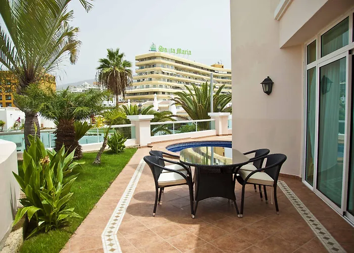 Flamingo Boutique Hotel 4*