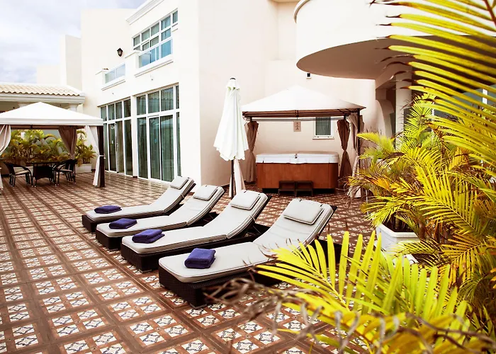 Flamingo Boutique Hotel 4*