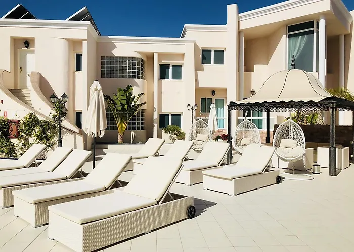 Flamingo Boutique Адехе