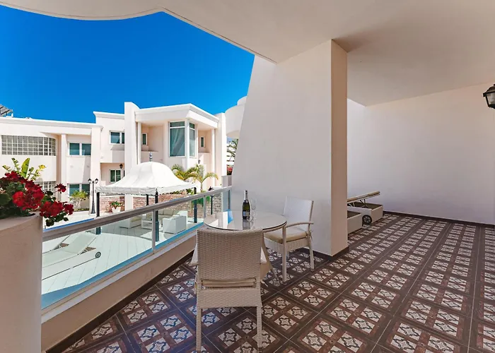 فندق Flamingo Boutique أذيخي